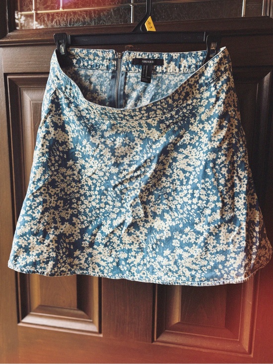Forever 21 Dresses & Skirts - Forever 21 Blue Floral Mini Skirt M